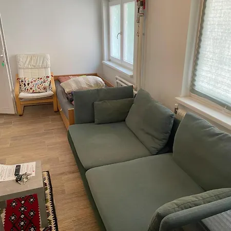 Apartamento 5 Helle Kleinwohnung Mit Eigenem Bad Max 2 Gaeste Enns