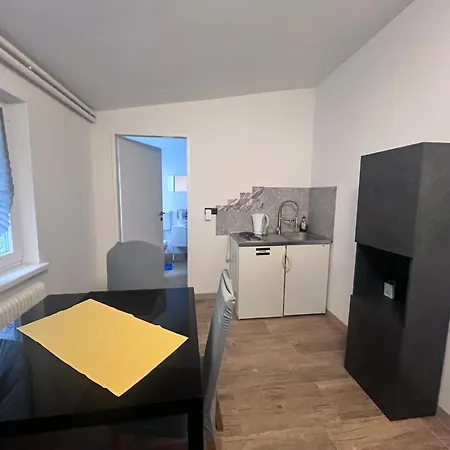 5 Helle Kleinwohnung Mit Eigenem Bad Max 2 Gaeste Enns